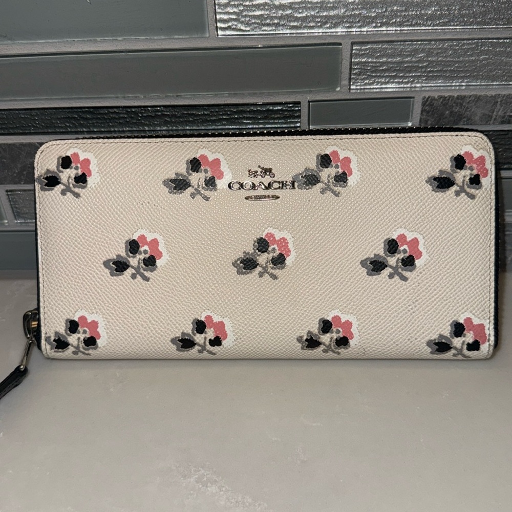 Coach floral long wallet